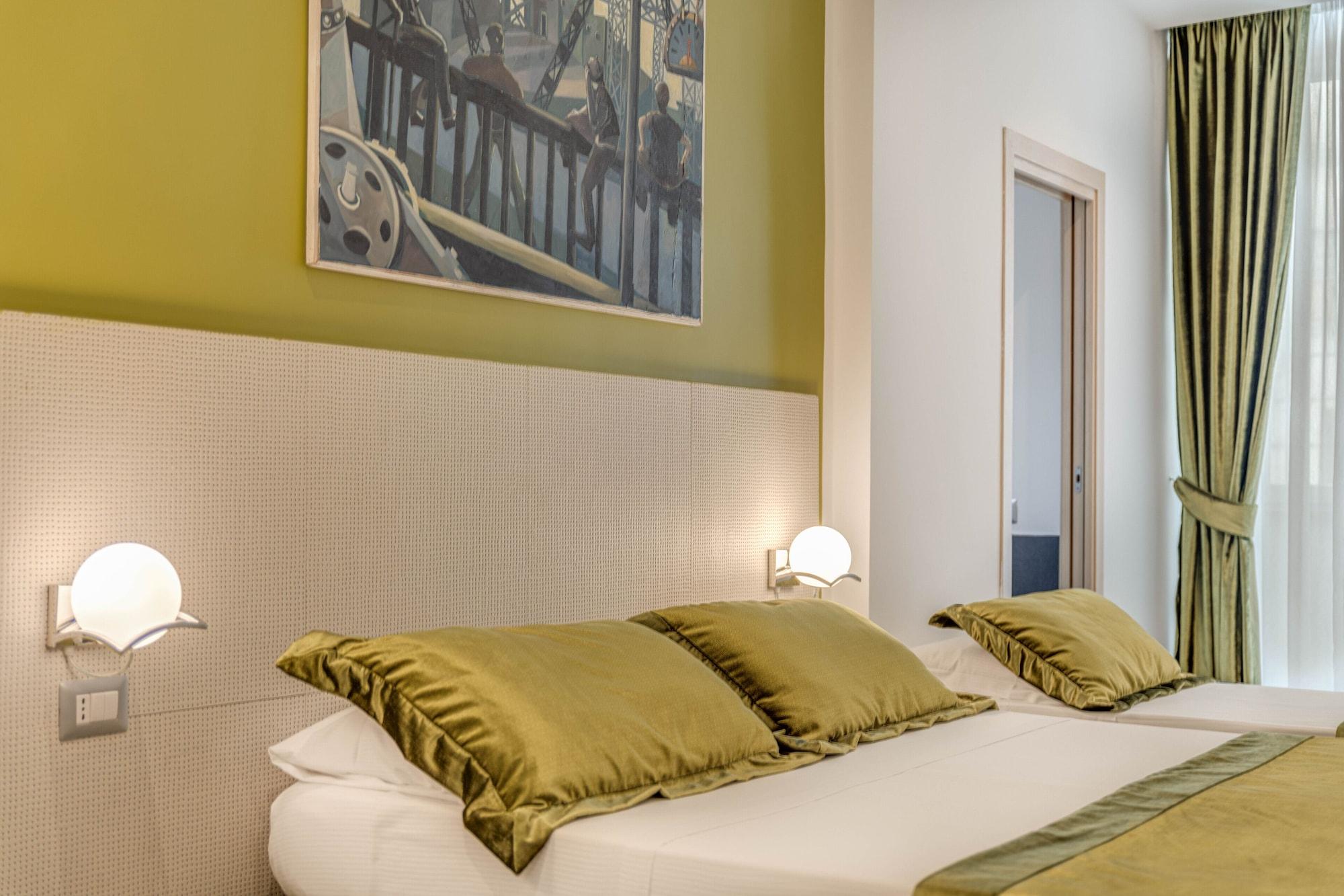 Hotel Trevi Palace Roma