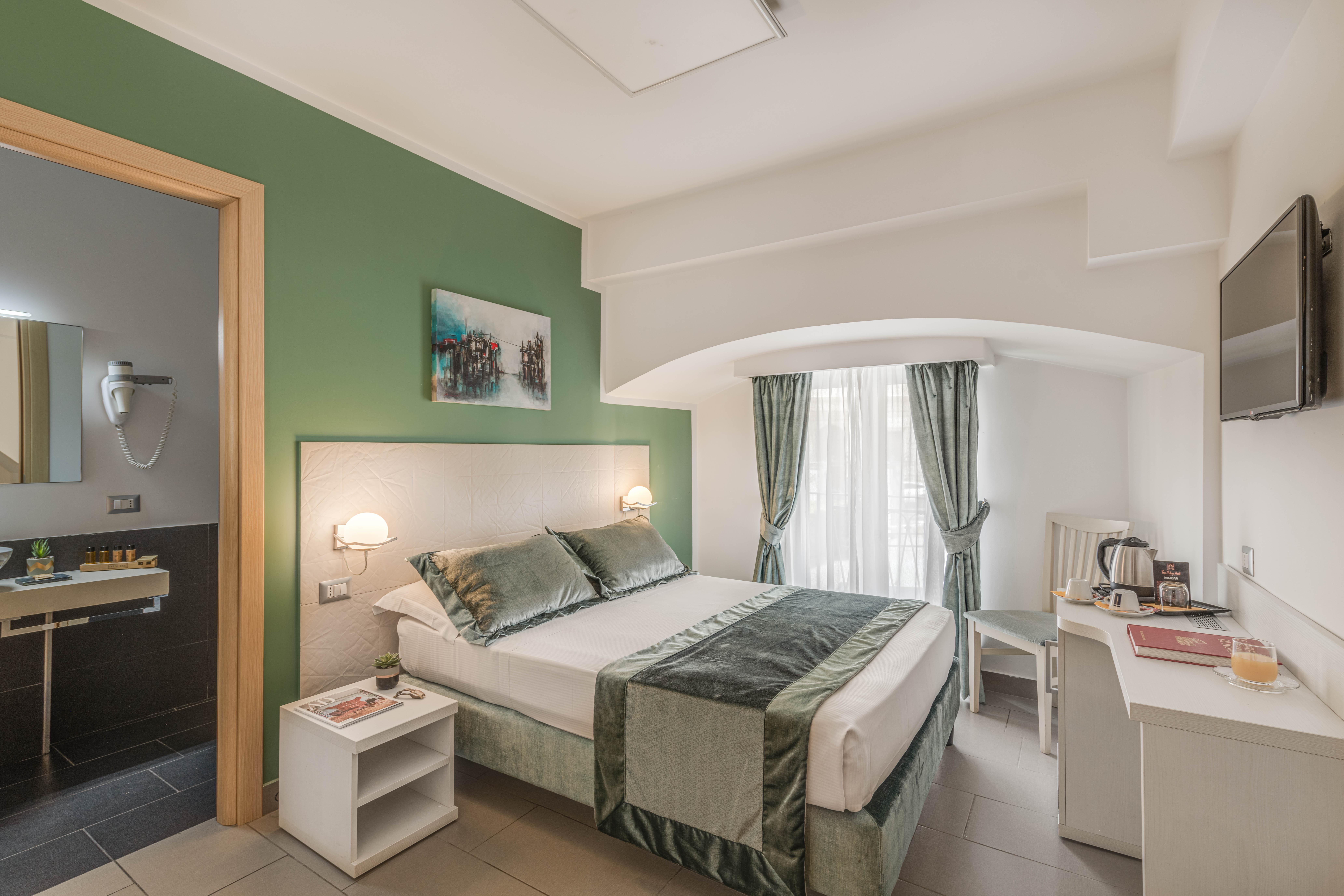 Trevi Palace Hotel
